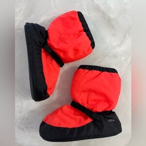 Bloch Girls Warm Up Bootie Boot Slipper Linna & Max Dance Shoe Accessory